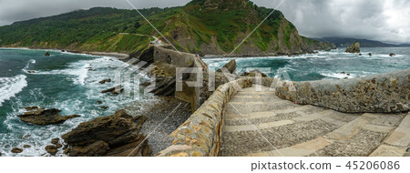 Path to San juan de Gaztelugatxe, ultra wide panorama 45206086