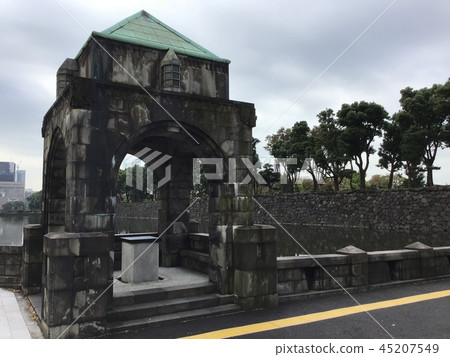 Wadakuramonbashi守衛辦公室的江戶城堡痕跡 Wadakuramonbashi守衛辦公室的江戶城堡痕跡 45207549