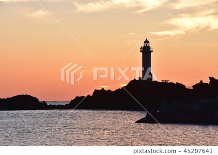 根月關燈塔的日落 45207641