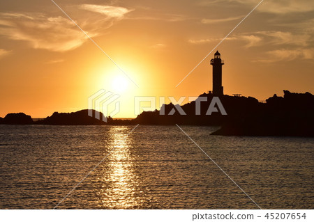 根月關燈塔的日落 45207654