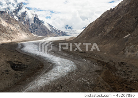 Dran Drung Glacier Dran Drung Glacier 45207880