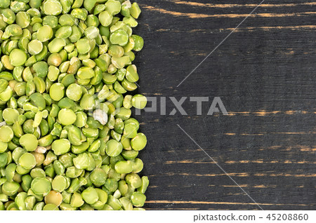 Dry green peas Dry green peas 45208860