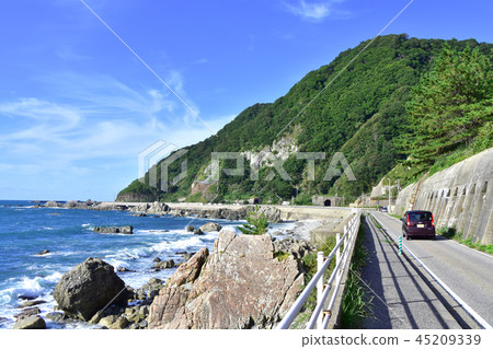 Road from Kamogawa River to Katsuki 45209339