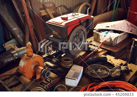 Farm equipment repair shop 45209833