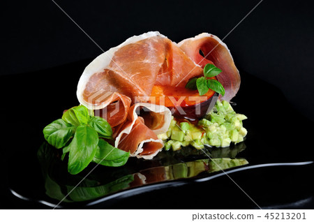Avocado with apricot and Parma ham Avocado with apricot and Parma ham 45213201