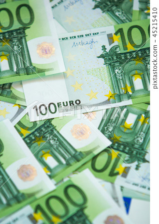 pile of one hundred euro banknotes 45215410