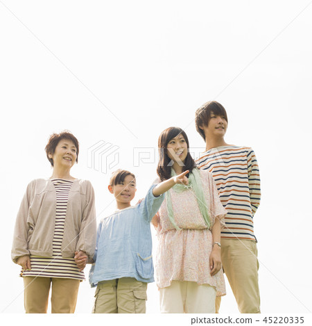 Three generations families looking far away Three generations families looking far away 45220335