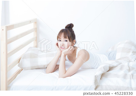 醒來的女人 醒來的女人 45228330