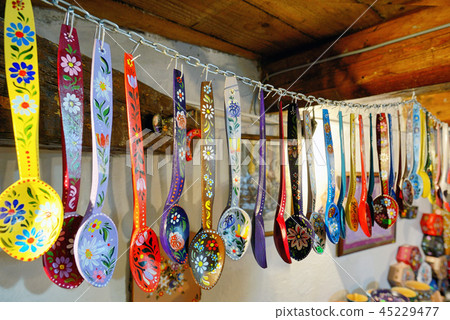 Traditional wooden spoons 45229477