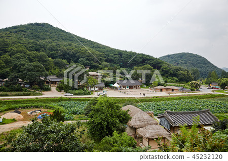 慶北省慶州市陽東民俗村 45232120