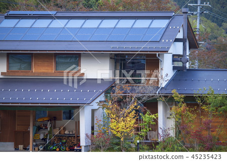 生態住宅_屋頂集成太陽能電池板 生態住宅_屋頂集成太陽能電池板 45235423