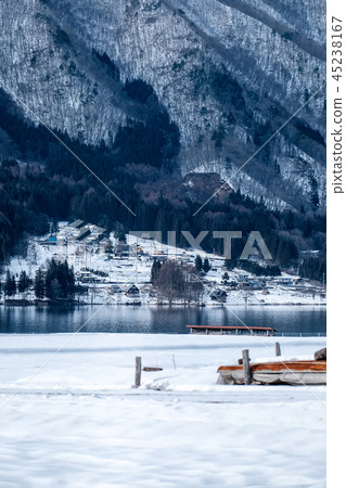 多雪的國家的風景 45238167