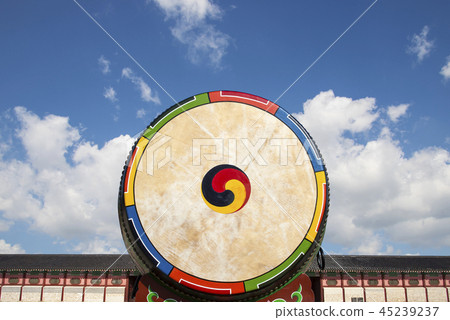 Gyeongbokgung 45239237