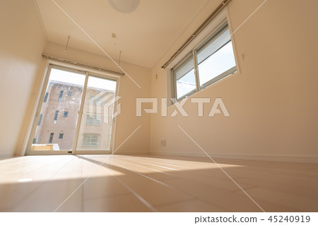 Renovated room From Japanese-style room to Western-style room Renovated room From Japanese-style room to Western-style room 45240919