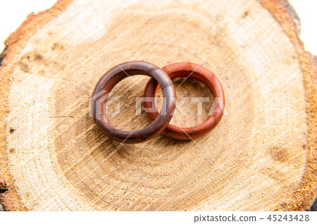 wedding rings in rustic style wedding rings in rustic style 45243428