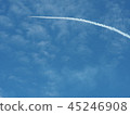 藍天和飛機雲彩 45246908