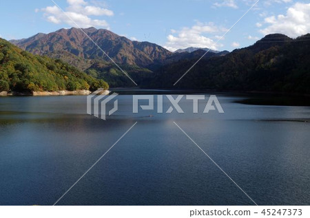 Yakemineyama Late autumn 45247373