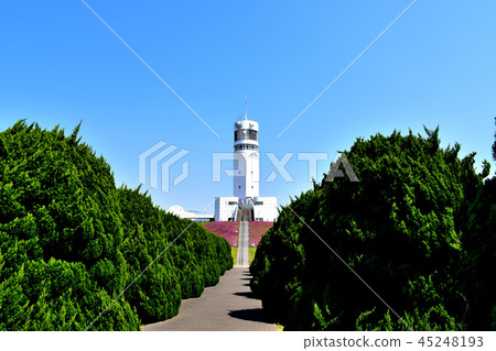 Honmoku symbol tower towering in clear blue sky Honmoku symbol tower towering in clear blue sky 45248193