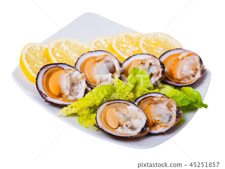Fresh bivalve mussels with lemon 45251857