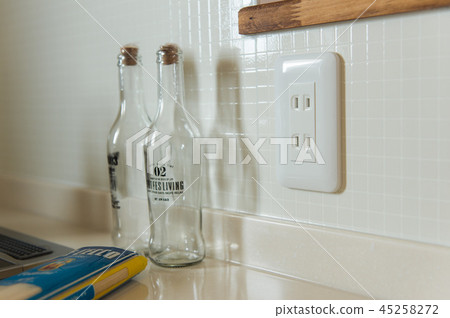 Kitchen outlet 45258272