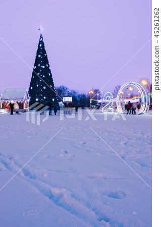 New Year's tree in Gomel in the evening New Year's tree in Gomel in the evening 45261262