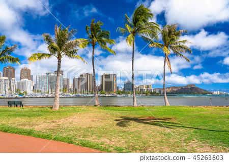 <<夏威夷>>來自Diamond Head和Waikiki Magic Island 45263803