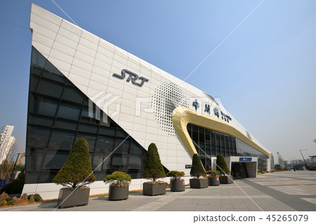 Seoul, Gangnam-gu, Suseo Station 45265079