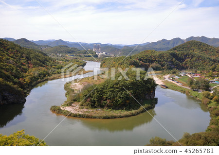 Seonam, Yeongwol, Gangwon, and the Korean peninsula 45265781