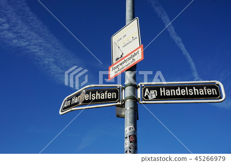 Foreign billboards Foreign billboards 45266979
