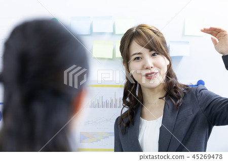 Business meeting 45269478