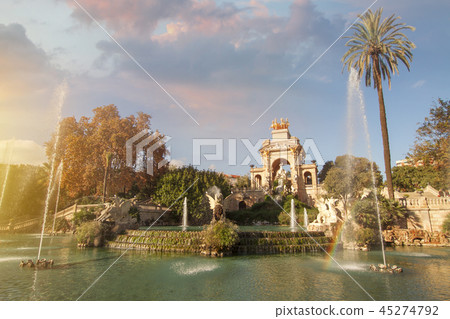 Fountain Grand Cascade in Barcelona. Fountain Grand Cascade in Barcelona. 45274792