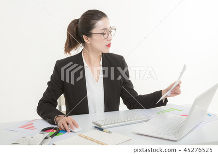 Career woman working in the office Career woman working in the office 45276525
