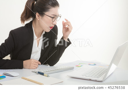 Career woman working in the office Career woman working in the office 45276538