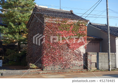 Japanese old warehouse 45278485