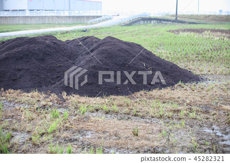 水稻稻殼木炭堆肥 45282321