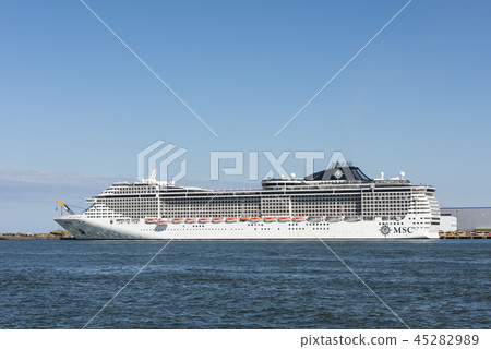 MSC Splendida anchored at Kanazawa New Port Ohama wharf 45282989