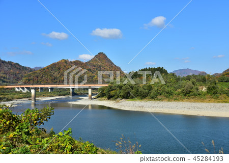 沿著阿加諾河的風景 沿著阿加諾河的風景 45284193
