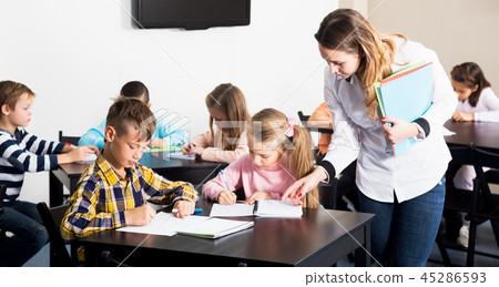 Professor and elementary age children 45286593