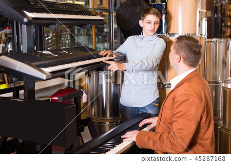 Customers are considering keyboard options Customers are considering keyboard options 45287168