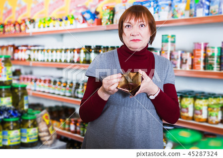 upset customer with wallet without money upset customer with wallet without money 45287324