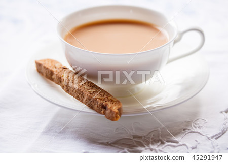 Milk tea 45291947