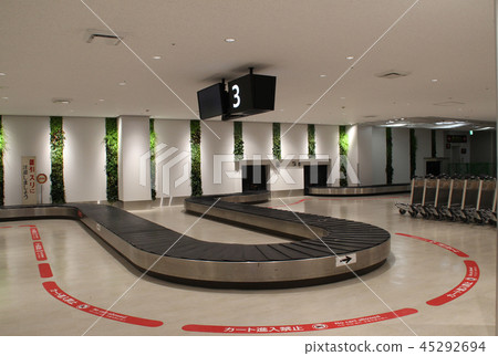 Fukuoka Airport / Baggage Collection / Shimosui, Hakata-ku, Fukuoka City, Fukuoka Prefecture Fukuoka Airport / Baggage Collection / Shimosui, Hakata-ku, Fukuoka City, Fukuoka Prefecture 45292694