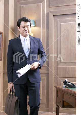 商人,商業,首席執行官,總統,代表,辦公室,辦公室,辦公室,公司 商人,商業,首席執行官,總統,代表,辦公室,辦公室,辦公室,公司 45292900
