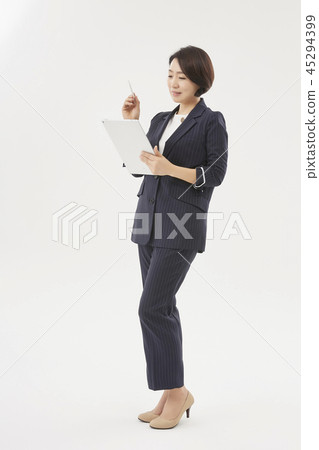 Business woman 45294399