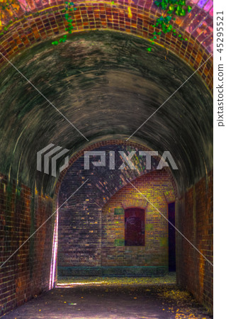 友島的神秘荒島!第三砲塔標記! (片田,和歌山,和歌山)*作品評論欄中的拍攝位置 友島的神秘荒島!第三砲塔標記! (片田,和歌山,和歌山)*作品評論欄中的拍攝位置 45295521