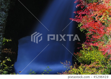 Takanosan waterfall 45296419