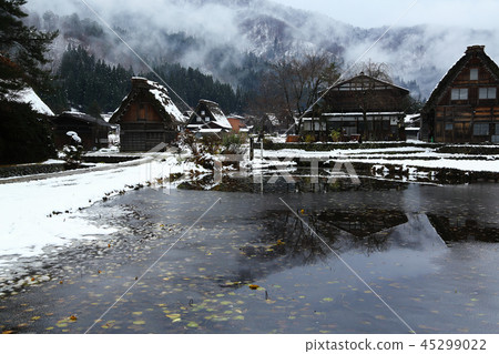 Shirakawago雪風景 45299022
