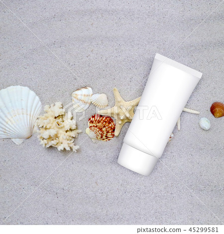 Cosmetic objects, summer cosmetics, sun block and ultraviolet rays Cosmetic objects, summer cosmetics, sun block and ultraviolet rays 45299581