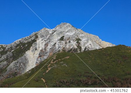 Kaimine Komagatake, the first crown of snow 45301762