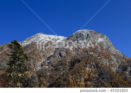 Kaimine Komagatake, the first crown of snow Kaimine Komagatake, the first crown of snow 45301803